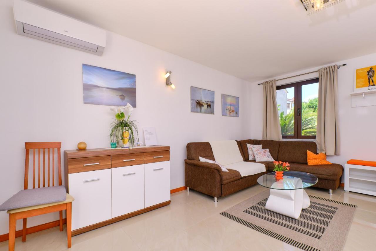 Apartman Mirjana 1 Mali Lošinj Dış mekan fotoğraf