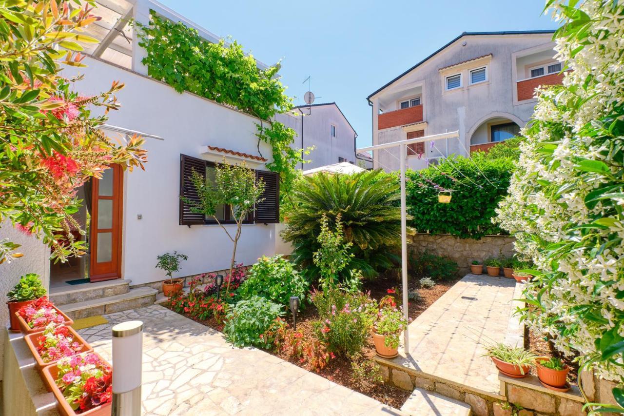 Apartman Mirjana 1 Mali Lošinj Dış mekan fotoğraf